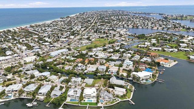 505 59TH STREET, Bradenton Beach, FL 34217