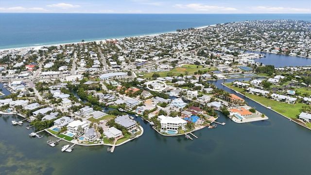 505 59TH STREET, Bradenton Beach, FL 34217