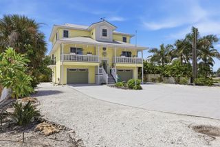 505 59TH STREET, Bradenton Beach, FL 34217