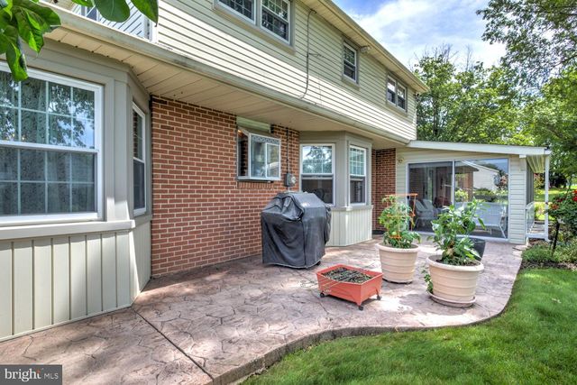 1920 ANDOVER DR, Dover, PA 17315