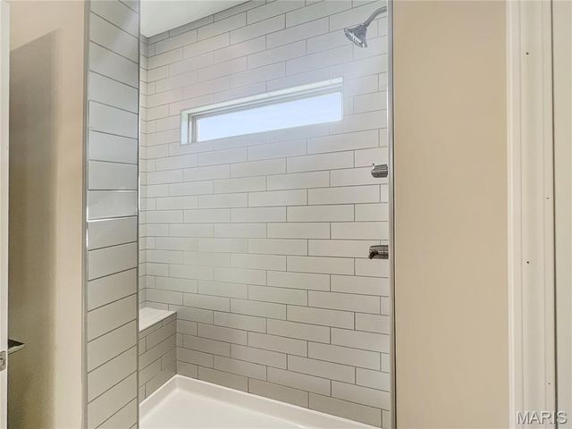 1831 Wellington Lane, Maryville, IL 62062