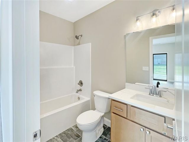 1831 Wellington Lane, Maryville, IL 62062