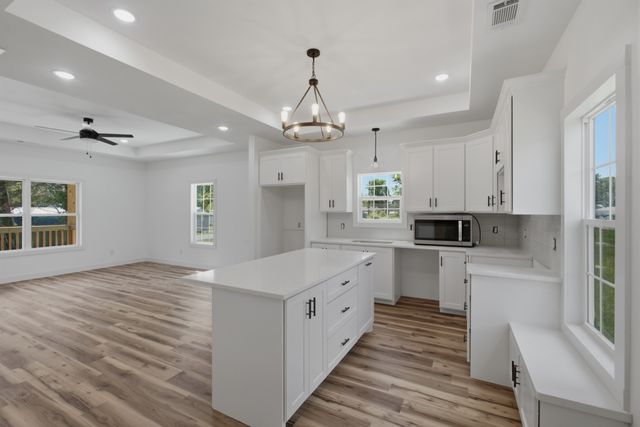209 Armstrong St, Waverly, TN 37185