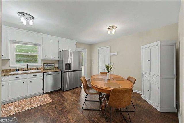 558 Peeples Valley Road NE, Cartersville, GA 30121