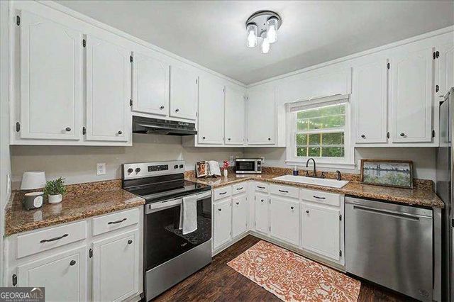 558 Peeples Valley Road NE, Cartersville, GA 30121
