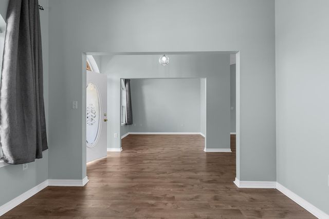 9876 Parker Lake Circle, Navarre, FL 32566