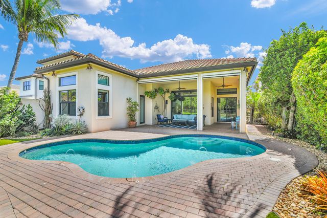 9577 Eden Roc Court, Delray Beach, FL 33446