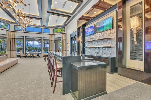 9577 Eden Roc Court, Delray Beach, FL 33446