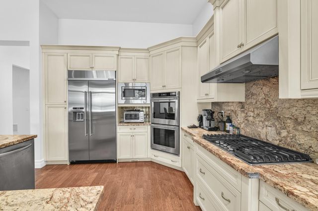 9577 Eden Roc Court, Delray Beach, FL 33446