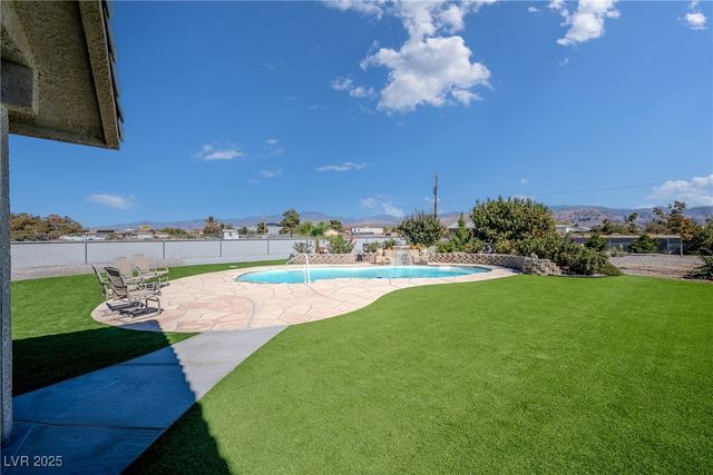 2501 South Mallard Avenue, Pahrump, NV 89048