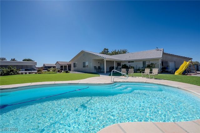 2501 South Mallard Avenue, Pahrump, NV 89048