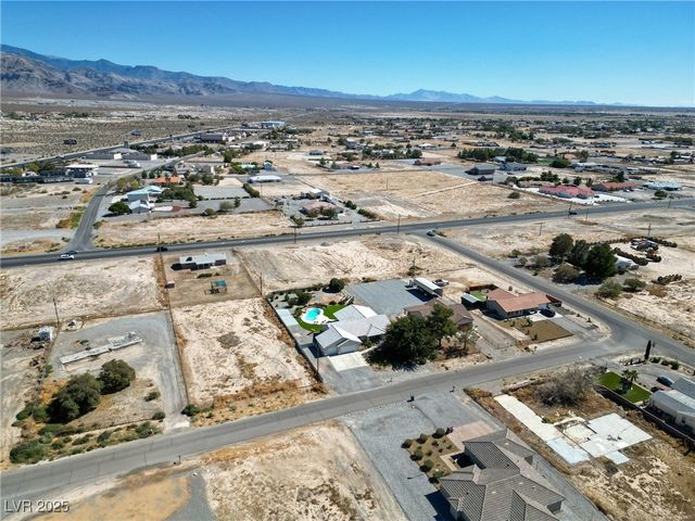 2501 South Mallard Avenue, Pahrump, NV 89048