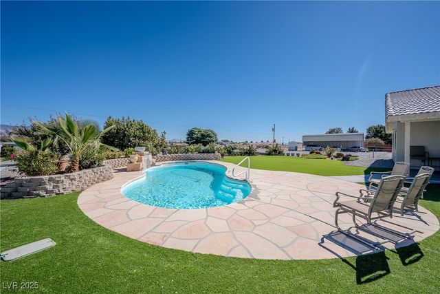 2501 South Mallard Avenue, Pahrump, NV 89048