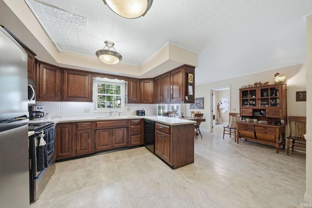 8219 Quincy Court, Fort Wayne, IN 46835