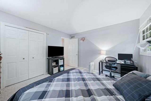 8219 Quincy Court, Fort Wayne, IN 46835