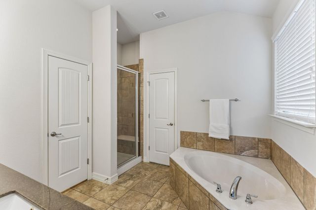 3308 Mendips LN, Pflugerville, TX 78660