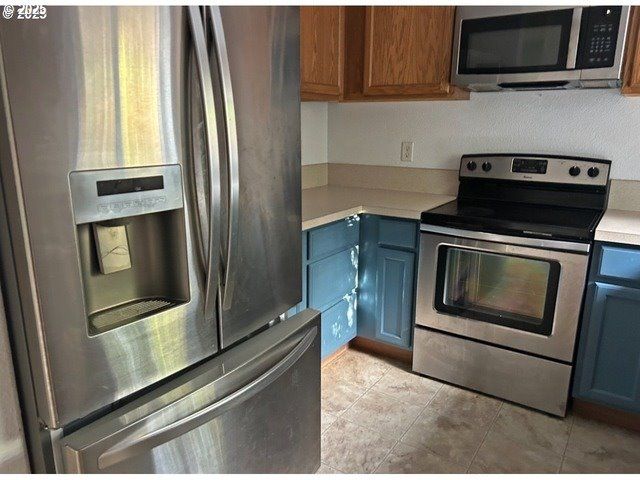 1150 HEMLOCK St C-11, Florence, OR 97439