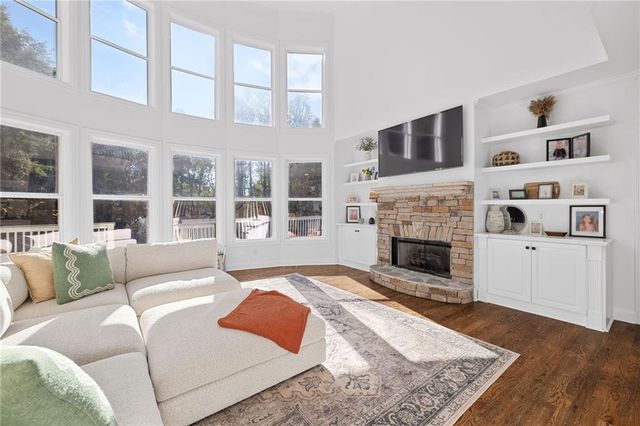 148 Montvale Drive, Hoschton, GA 30548