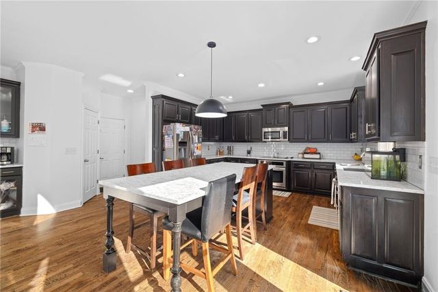 148 Montvale Drive, Hoschton, GA 30548