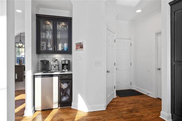 148 Montvale Drive, Hoschton, GA 30548