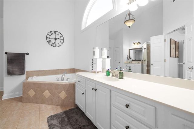 148 Montvale Drive, Hoschton, GA 30548