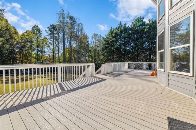 148 Montvale Drive, Hoschton, GA 30548