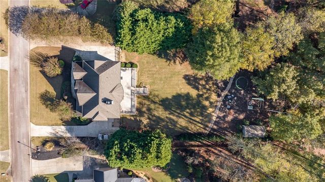 148 Montvale Drive, Hoschton, GA 30548