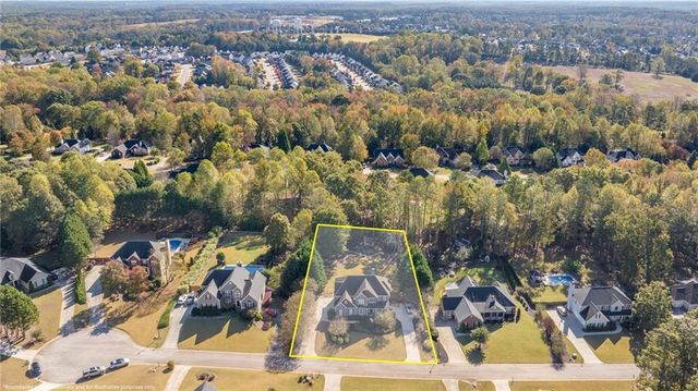 148 Montvale Drive, Hoschton, GA 30548