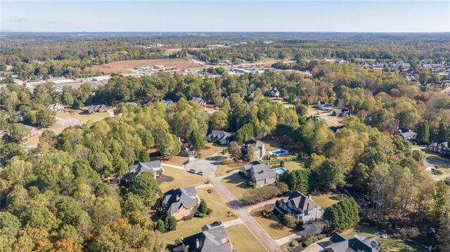 148 Montvale Drive, Hoschton, GA 30548
