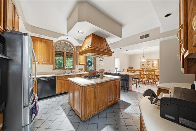 120 Brighton St, Homewood, PA 15010