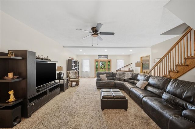 120 Brighton St, Homewood, PA 15010
