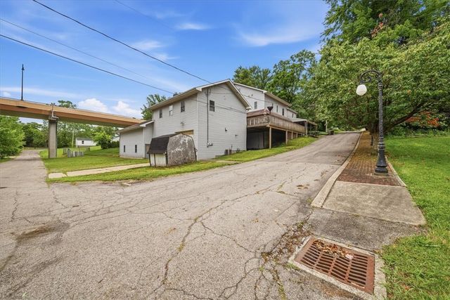 120 Brighton St, Homewood, PA 15010