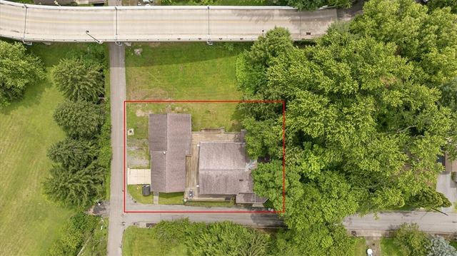 120 Brighton St, Homewood, PA 15010