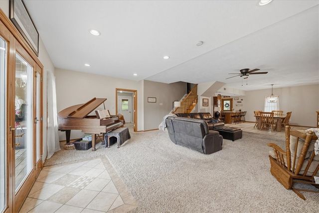 120 Brighton St, Homewood, PA 15010