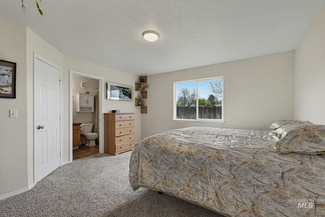 1244 N Pyrite Avenue, Kuna, ID 83634