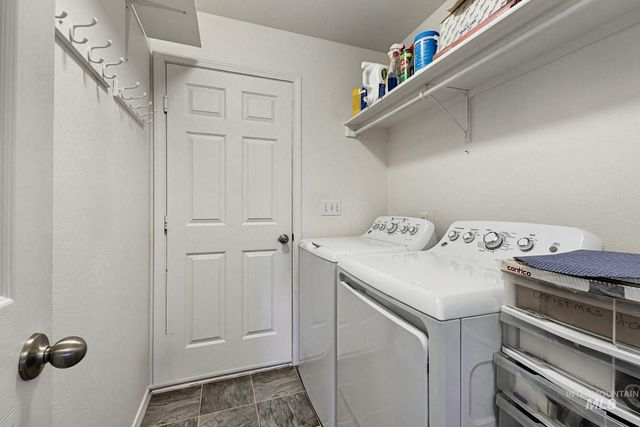 1244 N Pyrite Avenue, Kuna, ID 83634