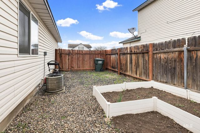 1244 N Pyrite Avenue, Kuna, ID 83634