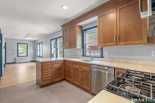16 Saint Charles Avenue, Stamford, CT 06907
