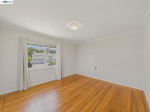 4015 Rusting Ave, Oakland, CA 94605