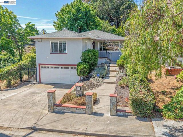 4015 Rusting Ave, Oakland, CA 94605