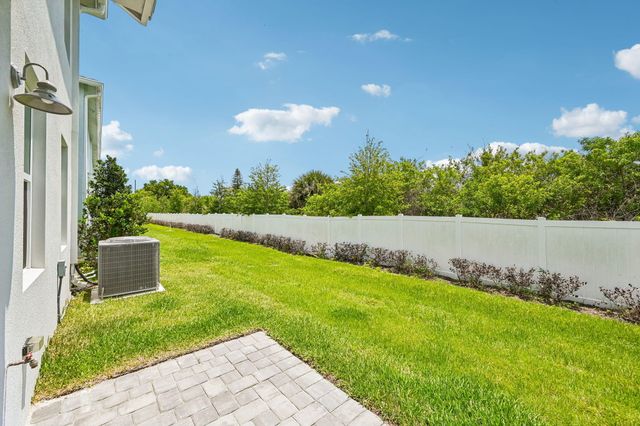 602 Salisbury Circle, Fort Pierce, FL 34982