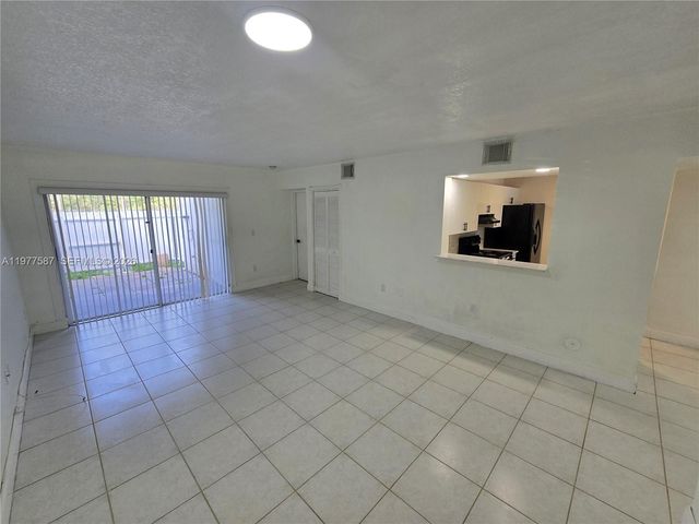 12555 NW 11th Way 103, Miami, FL 33182