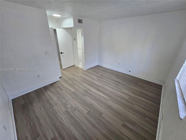 12555 NW 11th Way 103, Miami, FL 33182