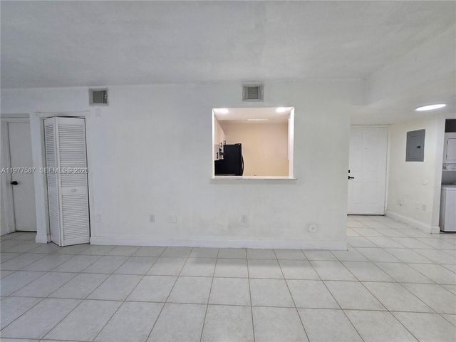 12555 NW 11th Way 103, Miami, FL 33182