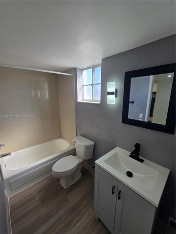 12555 NW 11th Way 103, Miami, FL 33182