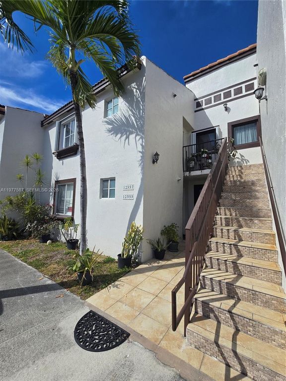 12555 NW 11th Way 103, Miami, FL 33182
