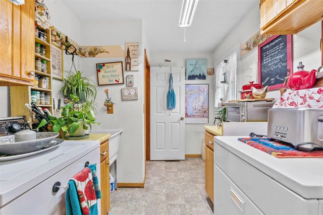 3412 Briar, Osseo, MI 49266