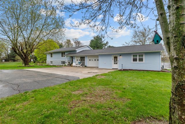 3412 Briar, Osseo, MI 49266