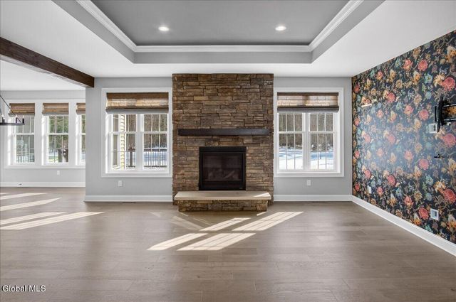 19 Berkeley Way, Wilton, NY 12866