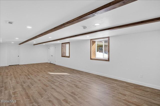 19 Berkeley Way, Wilton, NY 12866